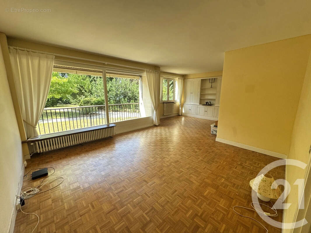 Appartement à AVON