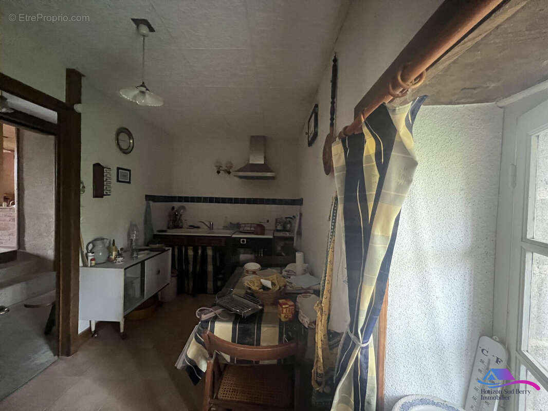 CUISINE - Maison à LE CHATELET