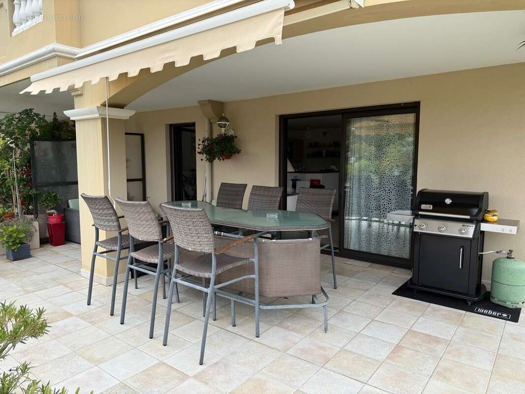 Appartement à HYERES