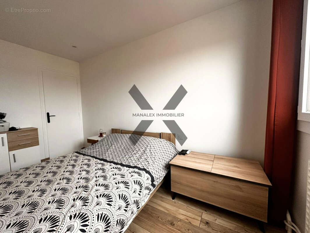 Appartement à LE COTEAU