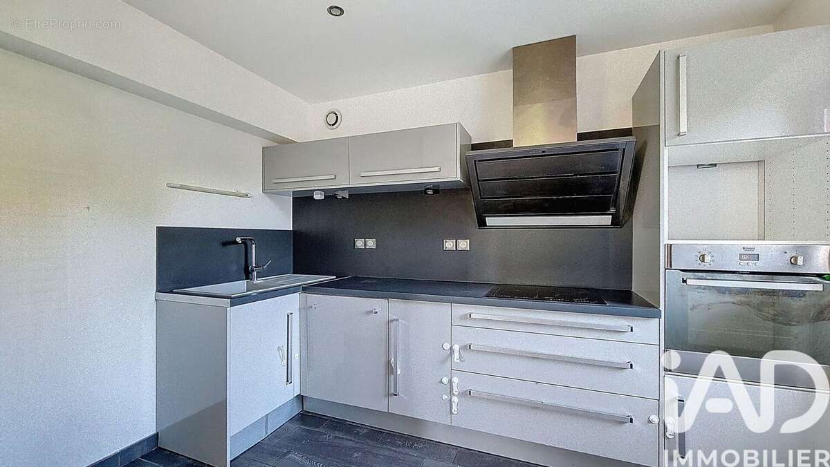 Appartement 84 m² à Tassin-La-Demi-Lune  - photo 9