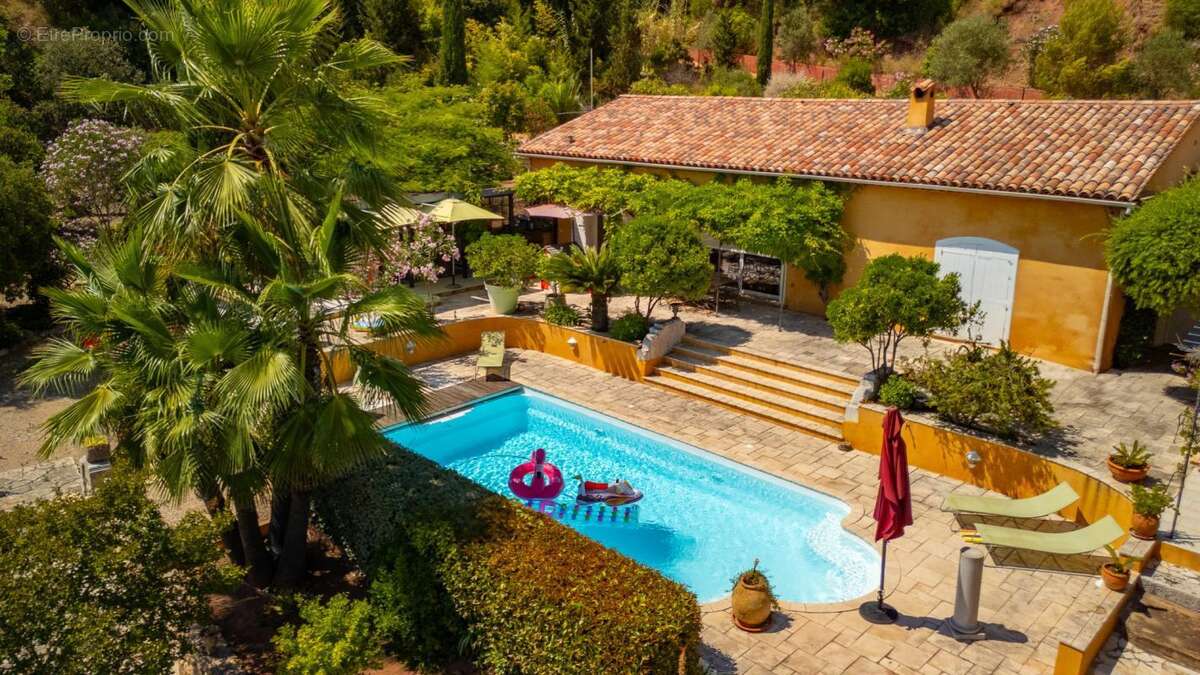 Maison à LA MOTTE