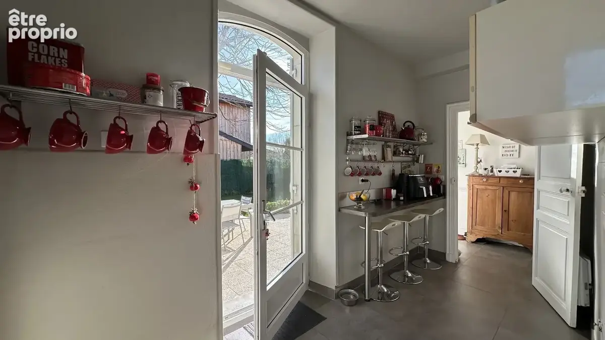 Maison de maître à vendre proche de Saint-Martin-de-Seignanx  Propriété de caractère avec piscine et dépendance - photo 12