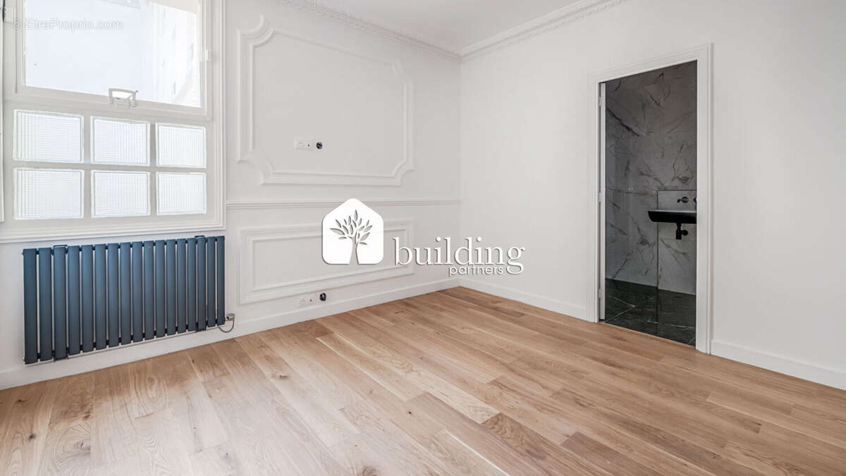 Appartement à PARIS-9E