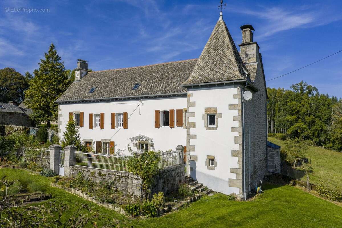 Maison à AURIAC