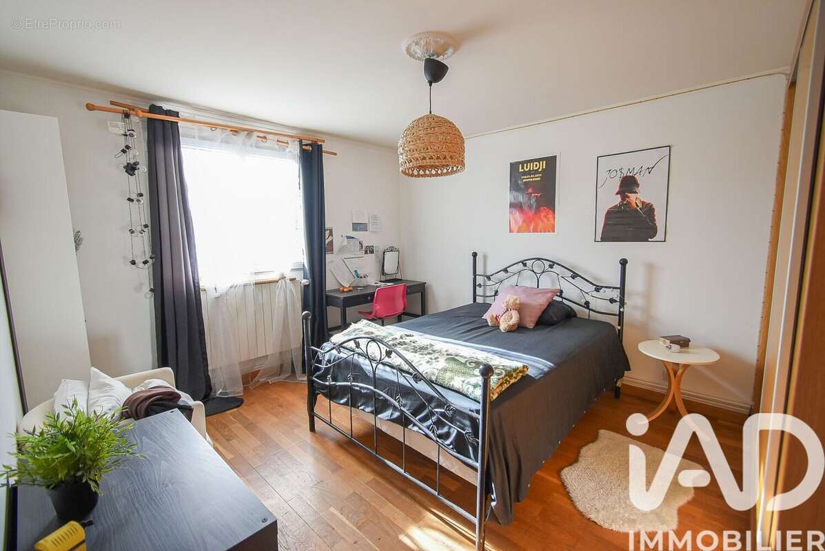 Maison 126 m² à Gagny  - photo 7