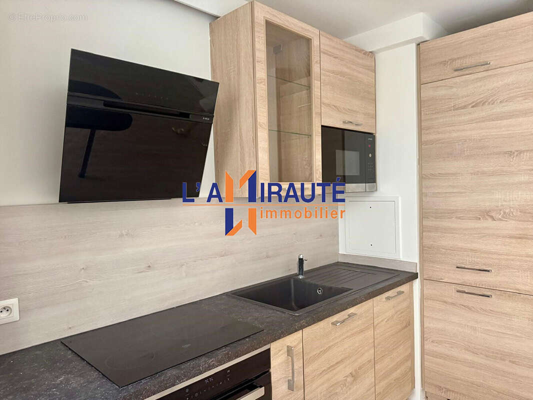 Appartement à LE MESNIL-LE-ROI