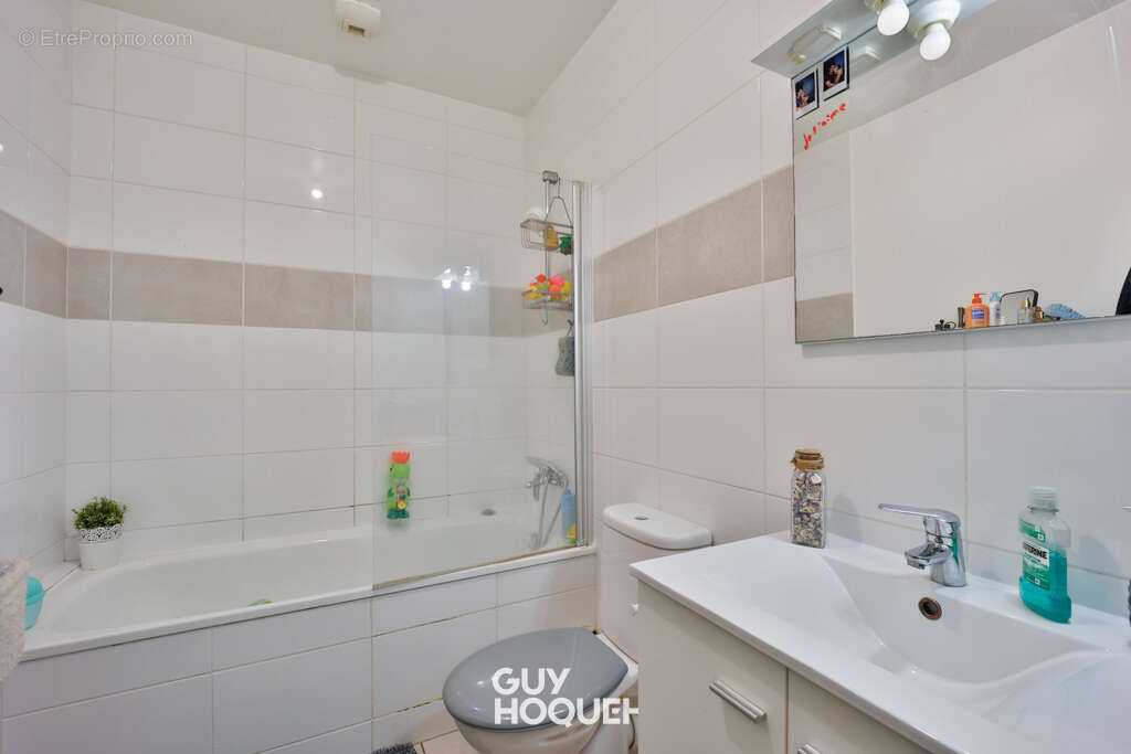 Appartement à BRIE-COMTE-ROBERT