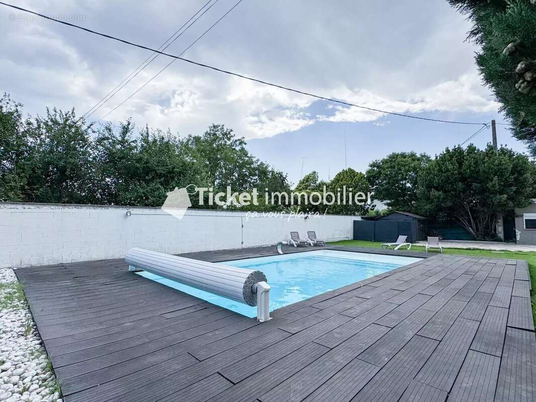 Maison à CORNEBARRIEU