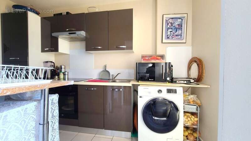 CHARTRES - QUARTIER PRISE - Appartement T2/T3 sécurisé - 53m² avec balcon - photo 5