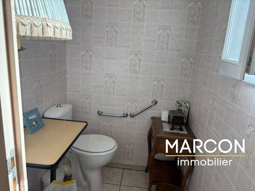 Maison à SAINT-PIERRE-DE-FURSAC