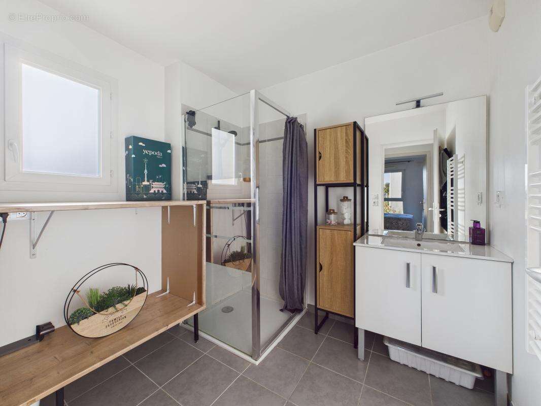 Appartement à LE LUC