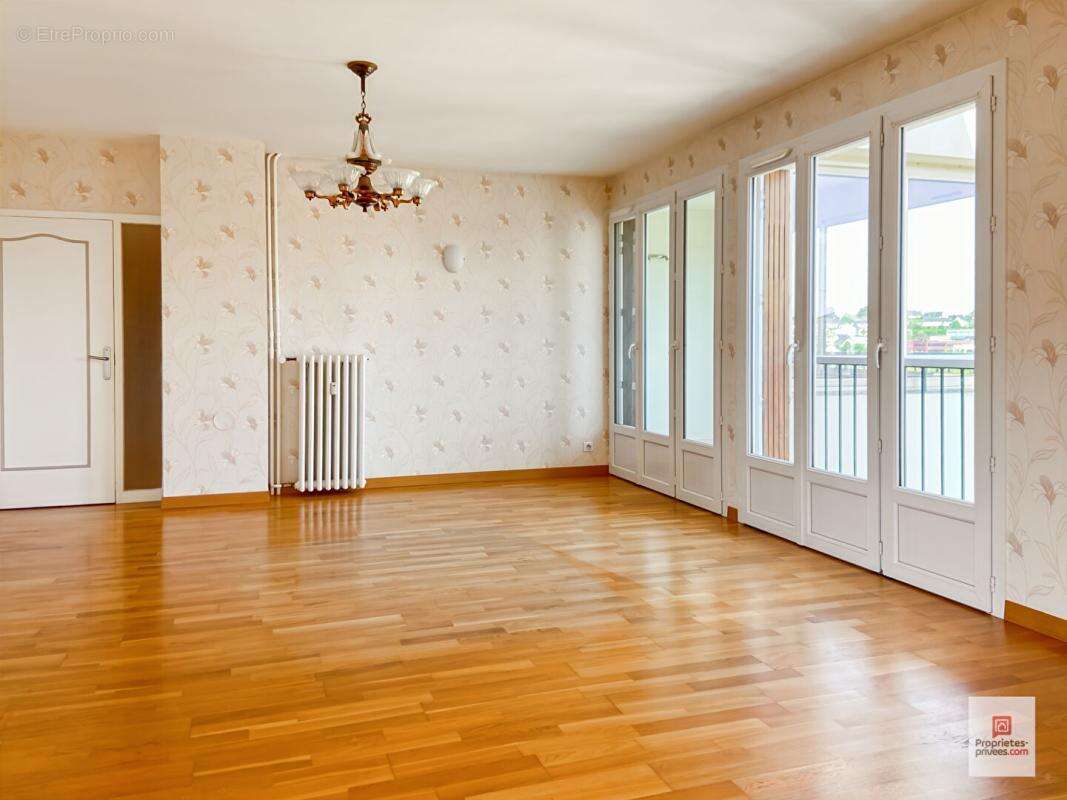 Appartement à SABLE-SUR-SARTHE