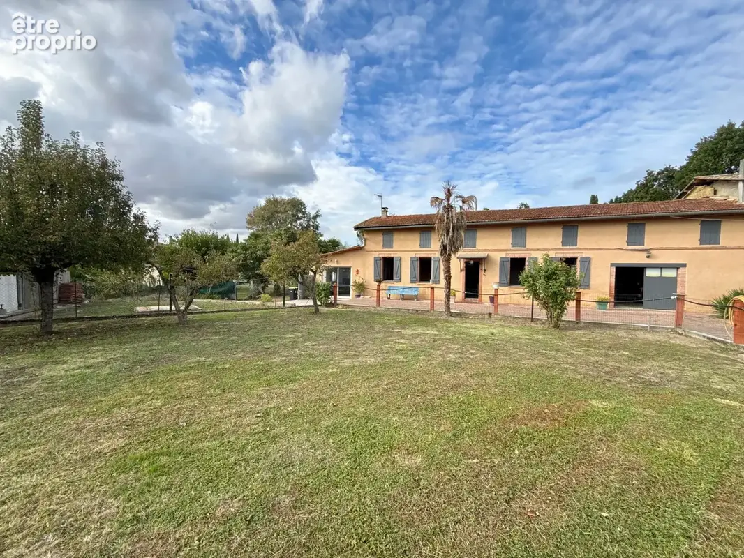 Photo Maison à Villeneuve-Les-Bouloc au prix de 400 000€