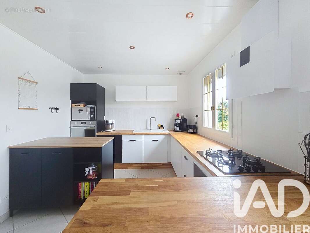 Photo 2 - Maison à MAISON-ROUGE