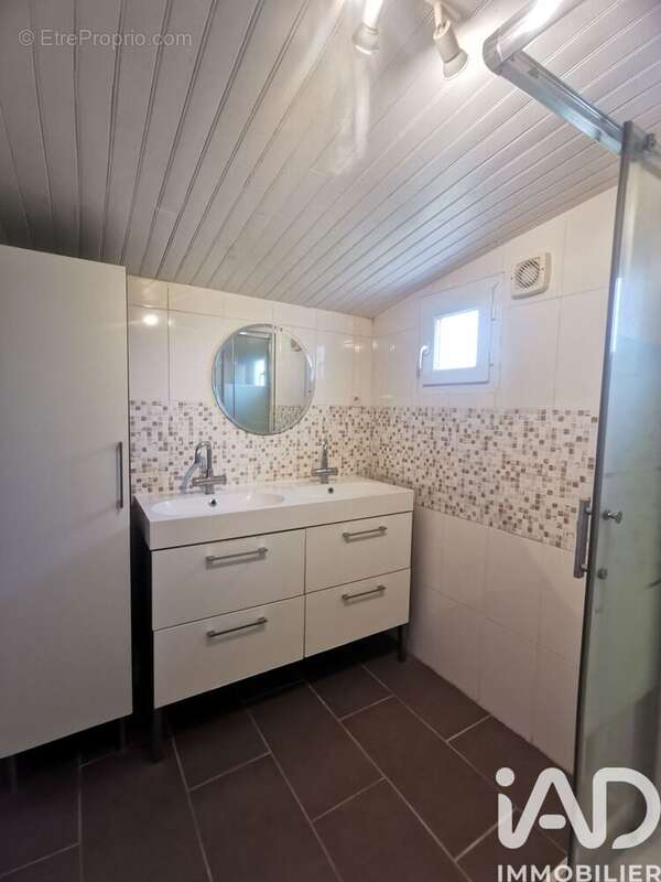 Maison 90 m² à Coutras  - photo 9