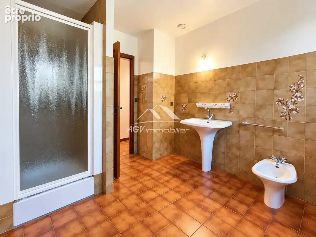 Rousson, propriété avec piscine, vue dégagée, vaste terrain clos de 4208 m², 150 m² habitable, 190 m² d'annexes - photo 18