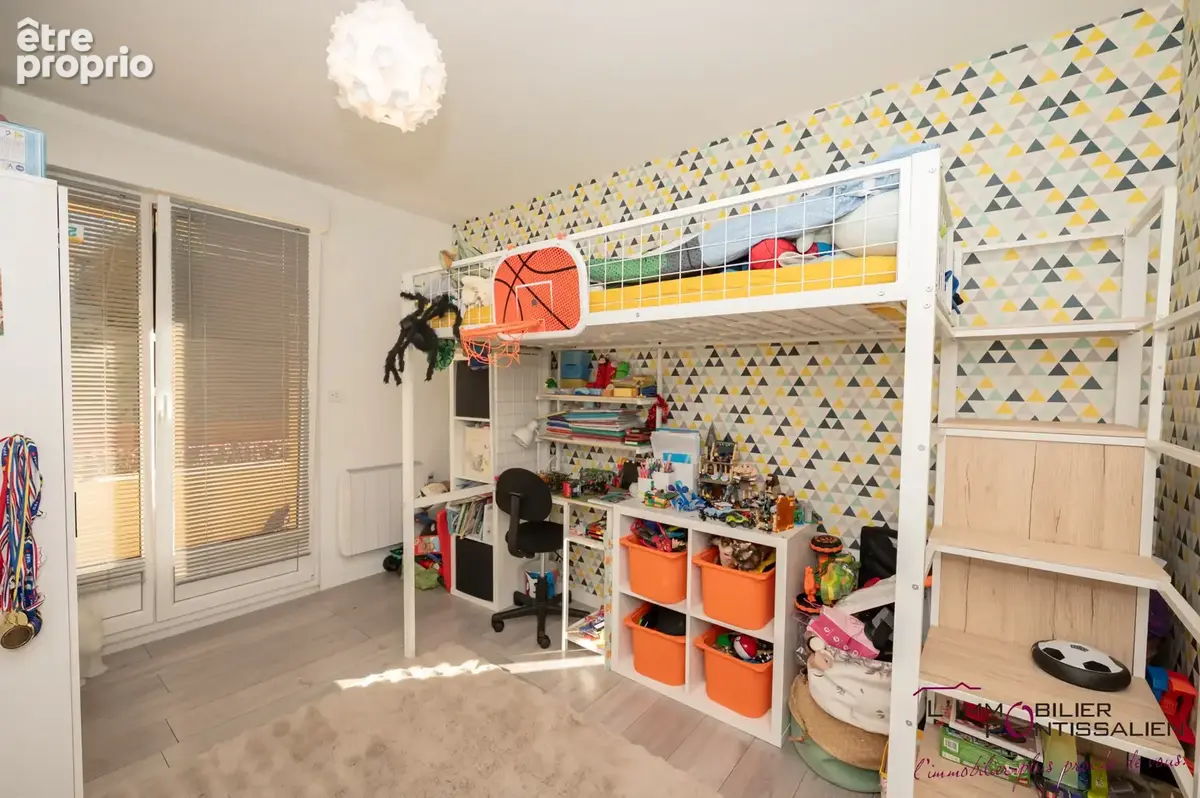 Pontarlier : appartement de type 3 - terasse, cave et garage - photo 5