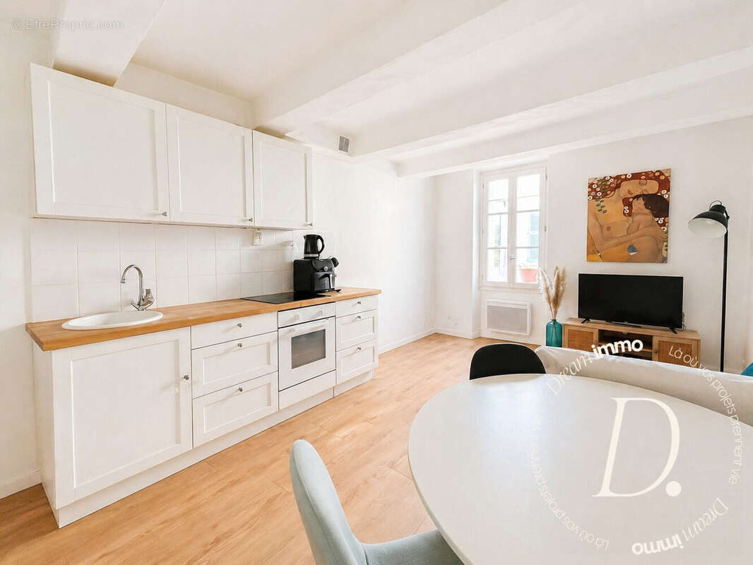Appartement à HYERES