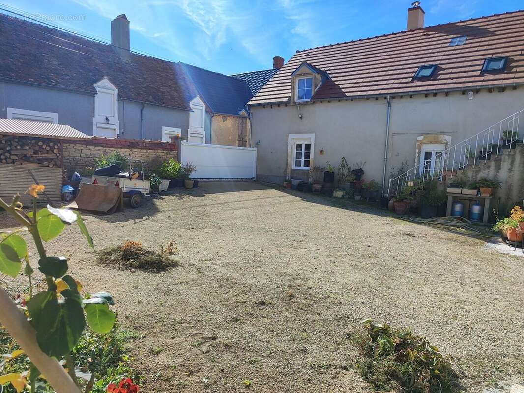 Maison à OUROUER-LES-BOURDELINS