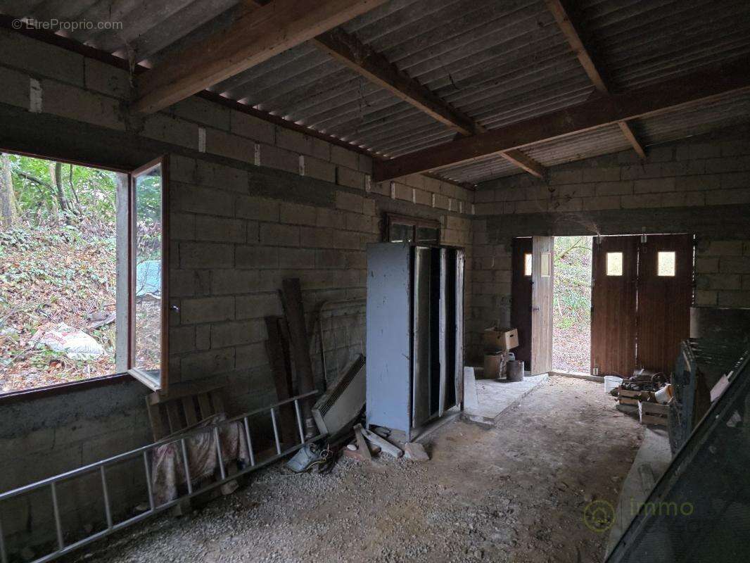 Maison à BAZAIGES