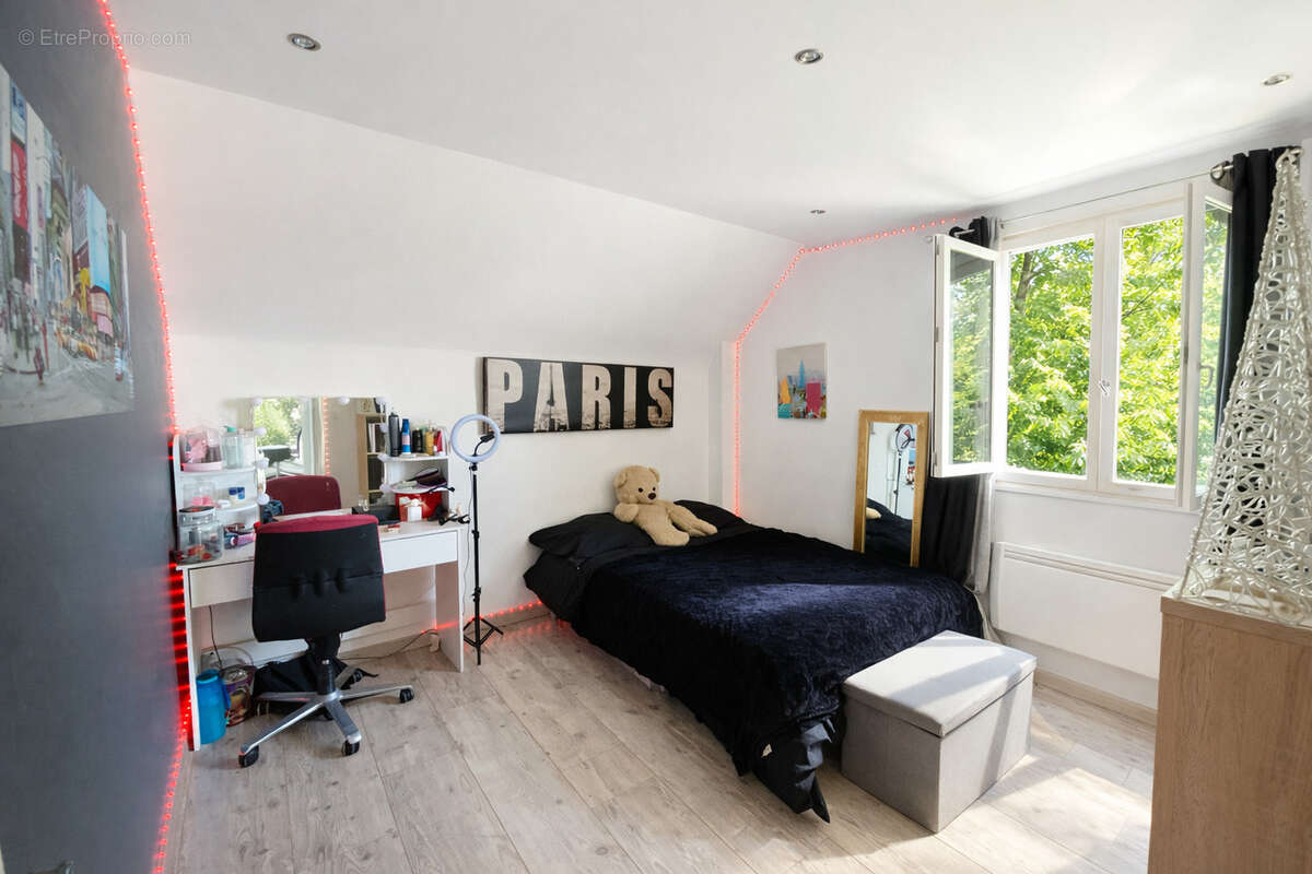 Maison à GRISY-SUISNES