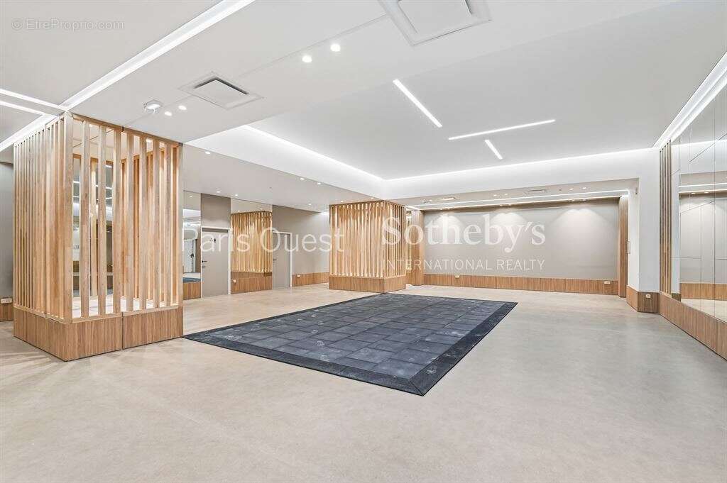 Appartement à NEUILLY-SUR-SEINE