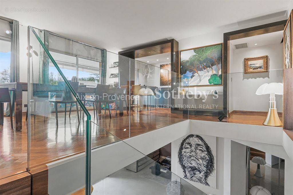 Appartement à AIX-EN-PROVENCE
