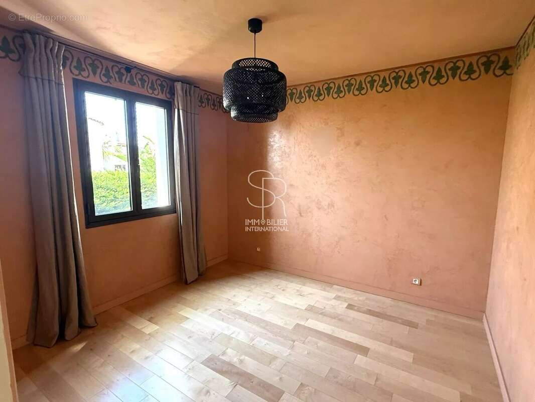 Appartement à VILLENEUVE-LOUBET