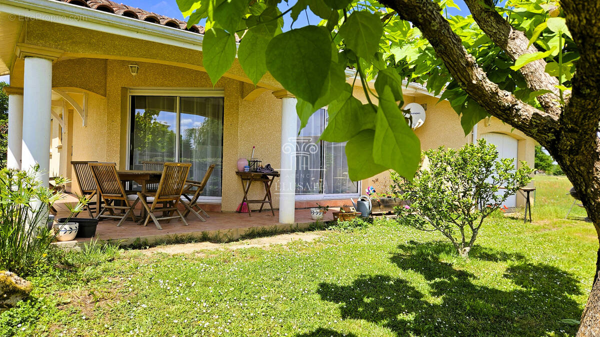 Maison à CAZAUBON