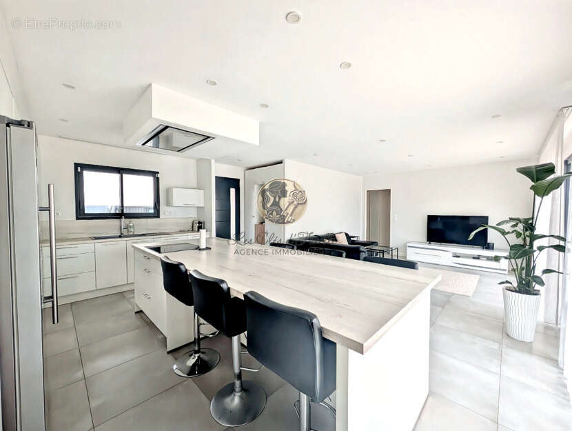 Maison à CHASSE-SUR-RHONE