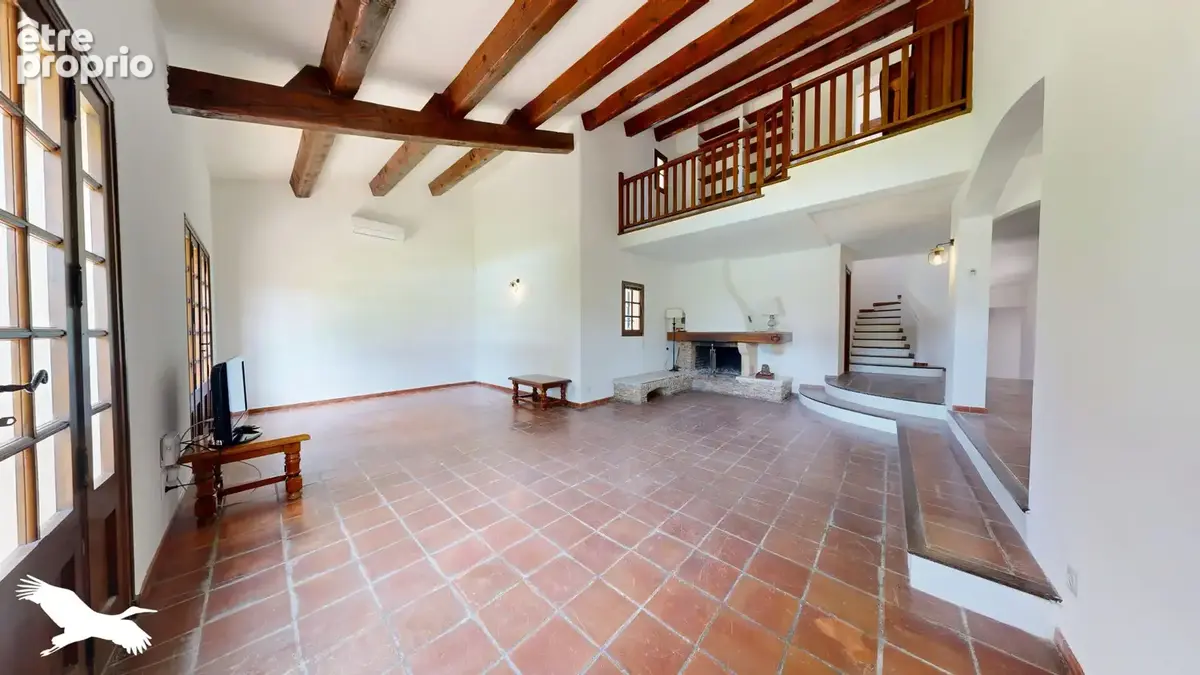 A vendre -  Allauch - Villa  7 pièces195 m2 avec jardin et piscine - dépendance - stationnement - secteur La Ribassière - 13190  - photo 5
