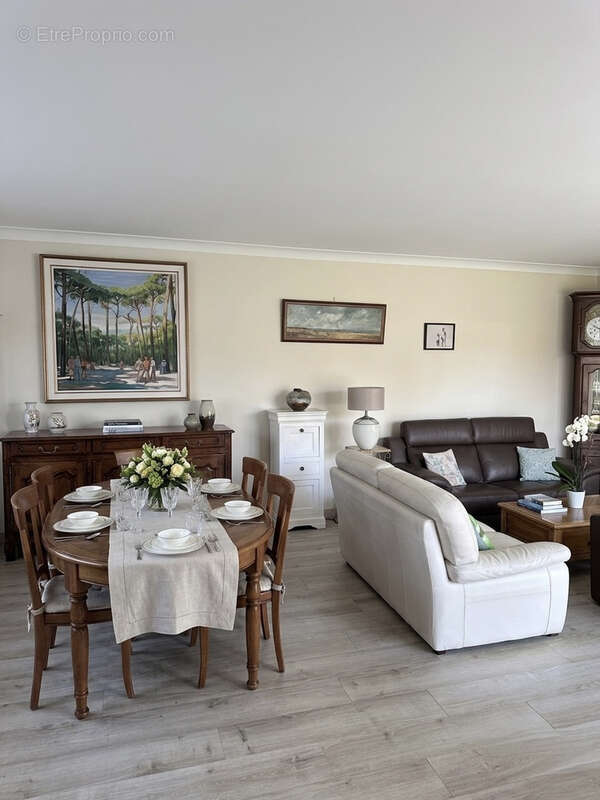 Maison à ELANCOURT