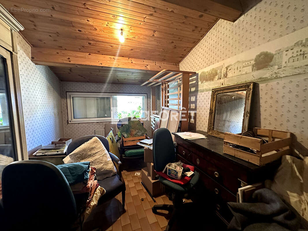 Maison de ville à rénover avec garage ? Un beau projet au coeur d'Arles ! - photo 4