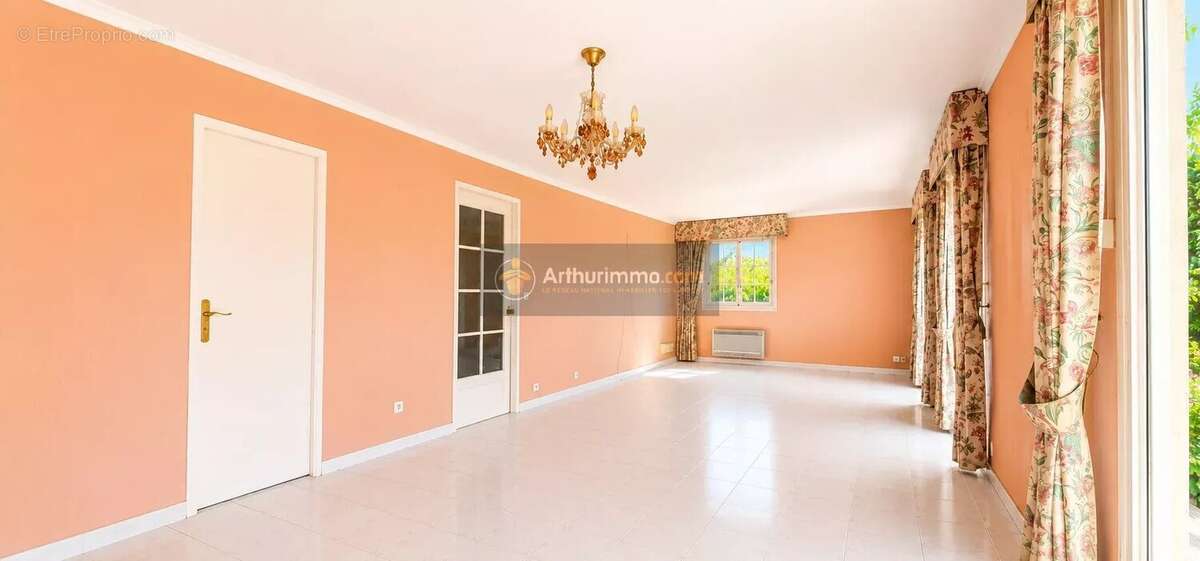 Appartement à SAINT-RAPHAEL