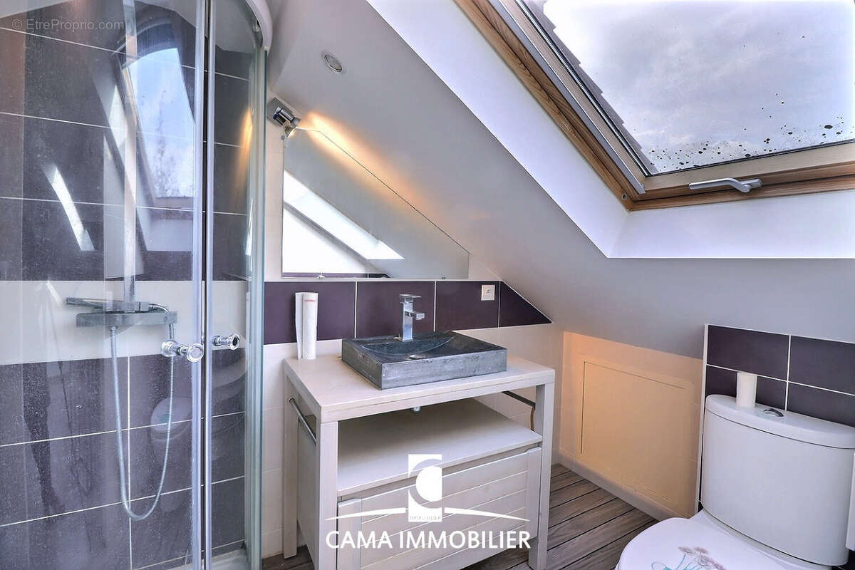 Maison à FONTENAY-LE-FLEURY