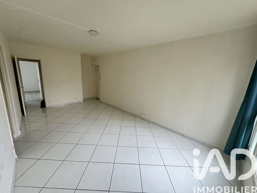 Photo 3 - Appartement à SAINT-PIERRE-LES-ELBEUF