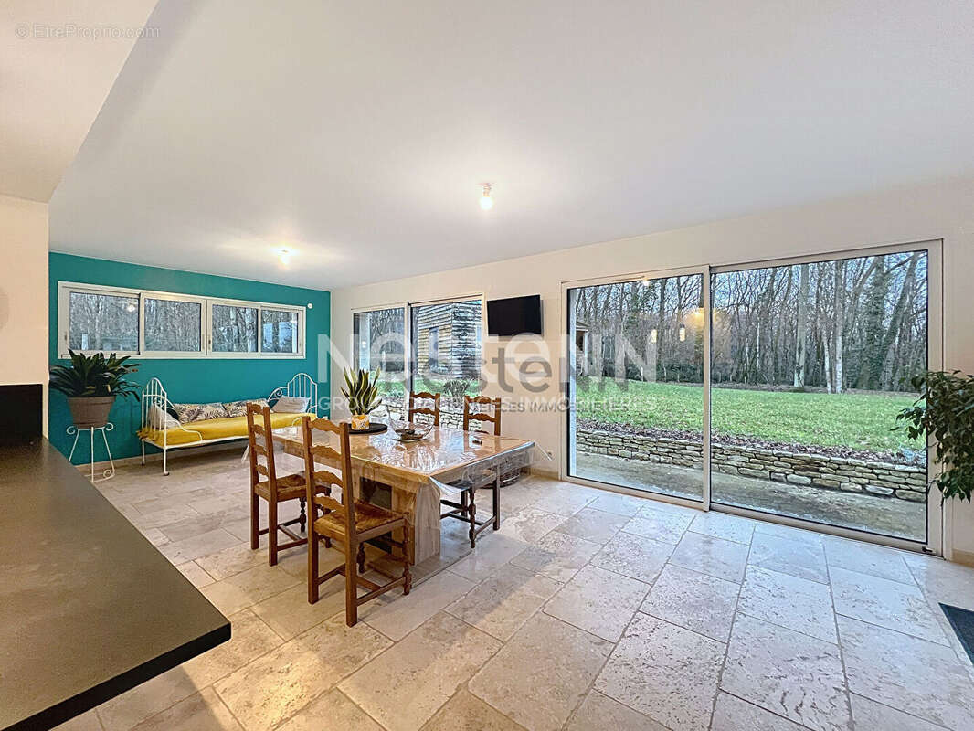 Maison à CHOUZY-SUR-CISSE