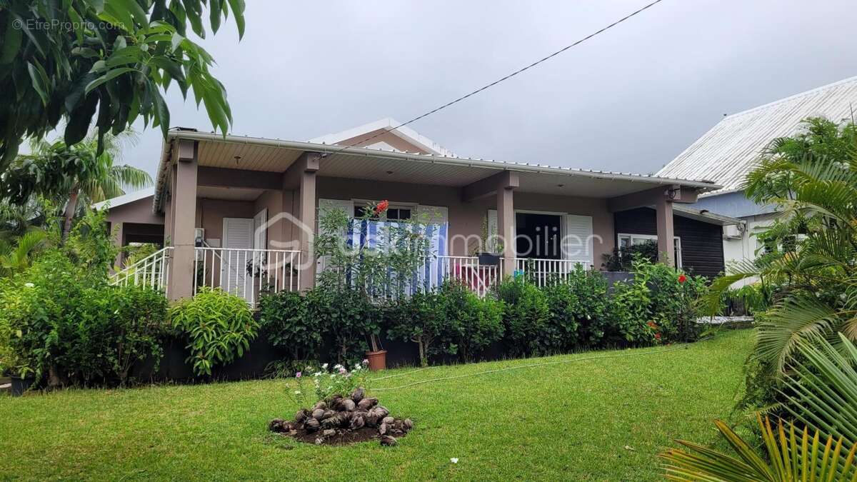 Maison à SAINT-JOSEPH