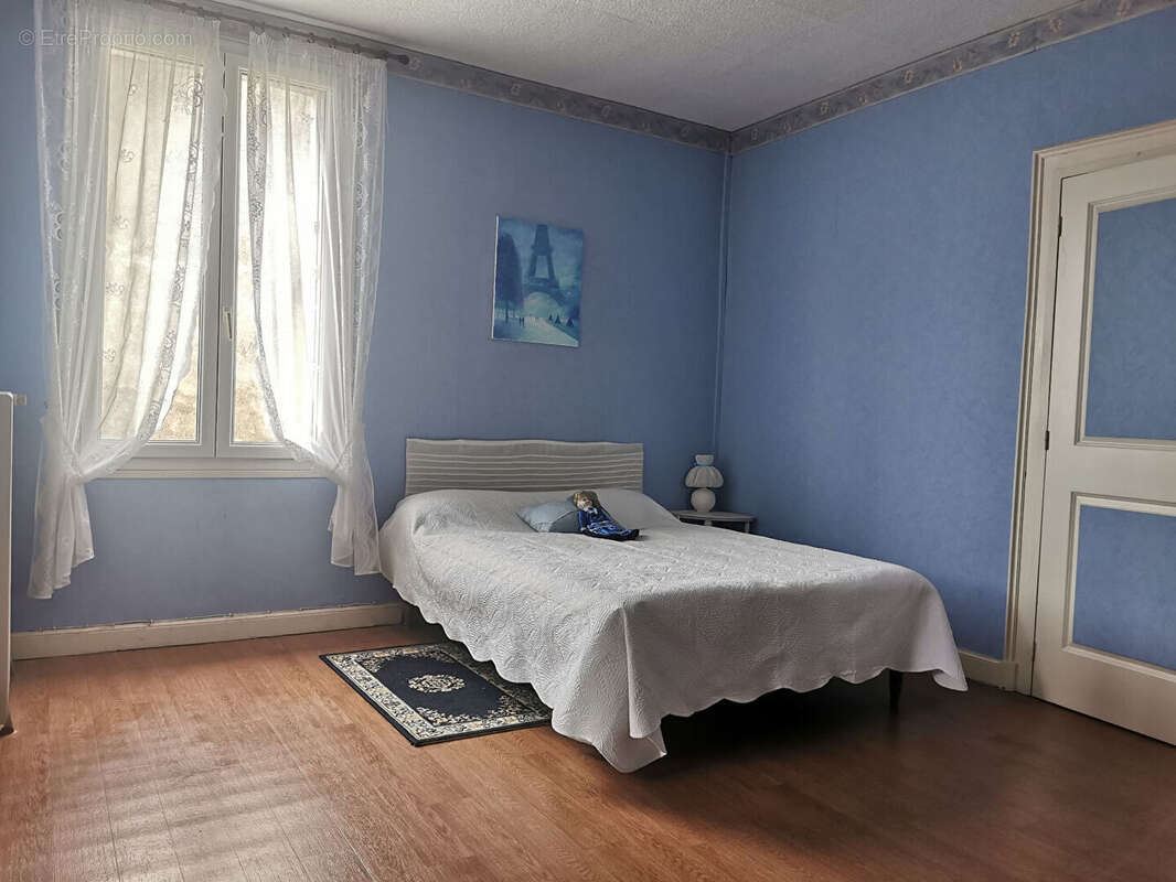 Maison à CHATELLERAULT