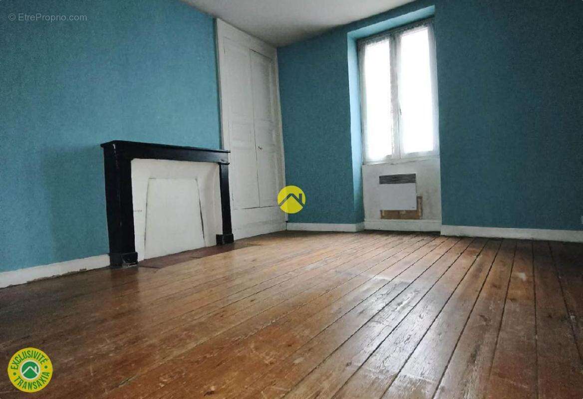 Appartement à ARGENTON-SUR-CREUSE