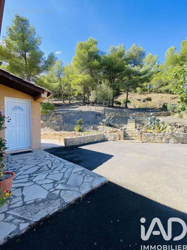 Photo 4 - Maison à ROQUEFORT-DES-CORBIERES