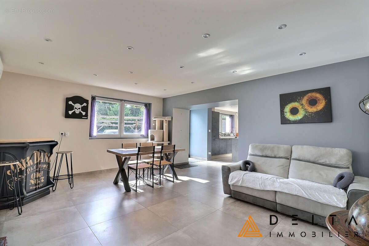 Maison à TIGNIEU-JAMEYZIEU