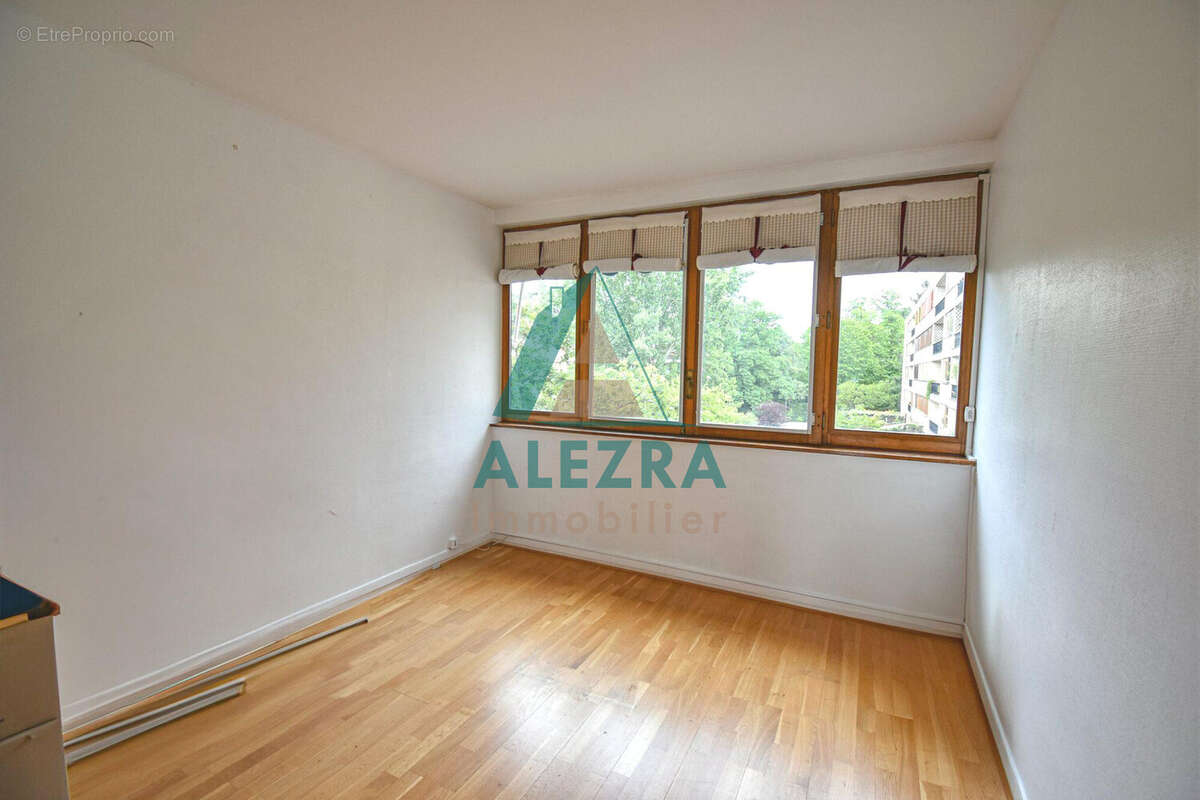 Appartement à LA CELLE-SAINT-CLOUD