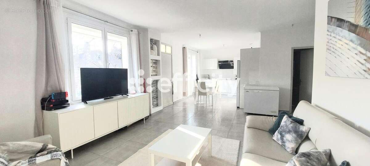 Maison à CHATEAUNEUF-LES-MARTIGUES