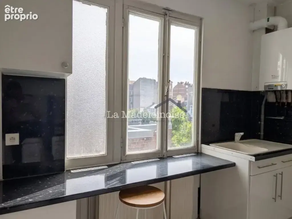 Appartement T3 de 66 m² au charme d'époque, à 3 minutes du tramway Botanique - photo 9