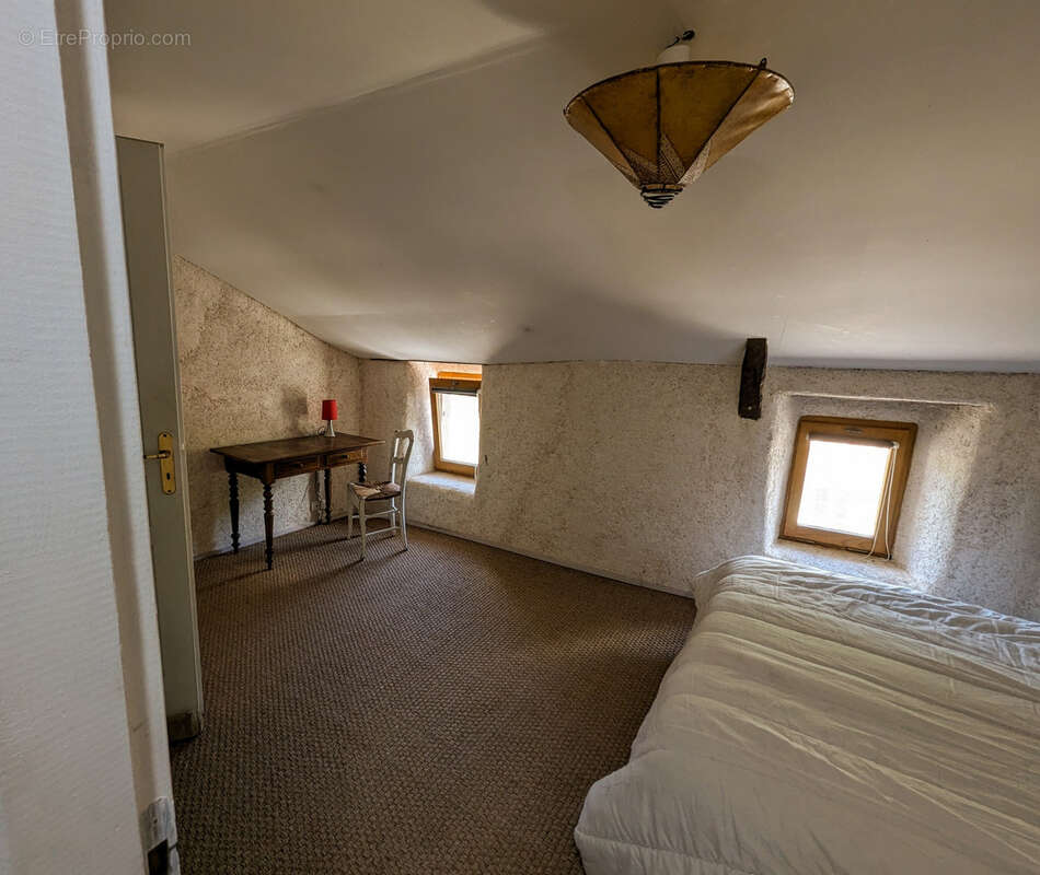 Maison à LABASTIDE-SUR-BESORGUES