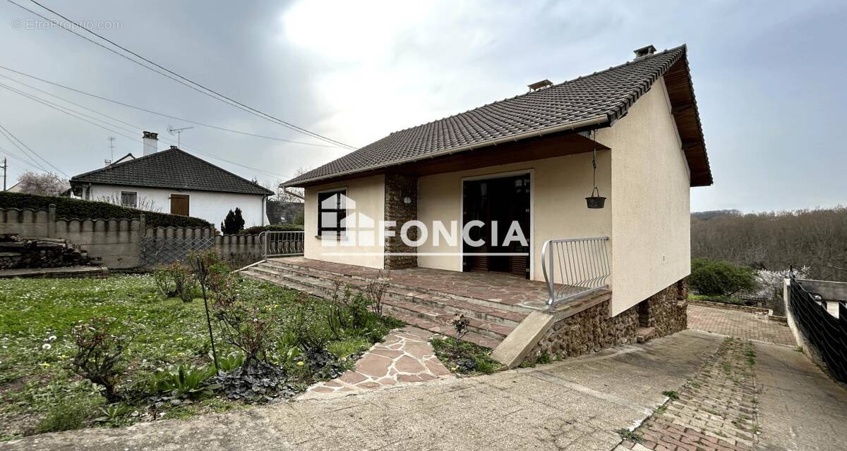 Maison à CORBEIL-ESSONNES