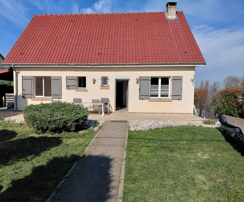 is1 - Maison à LANCHERES