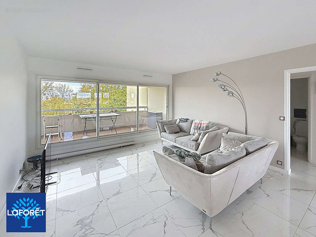 Appartement à ELANCOURT